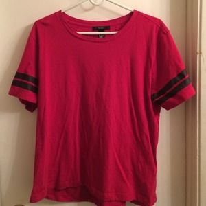 red tee