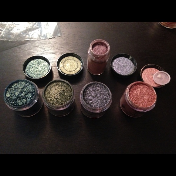 MAC pigments