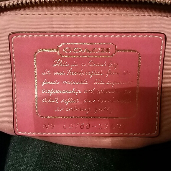 Additional photos pink coach - Picture 3 of 4