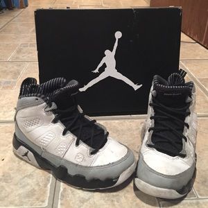 Air Jordan 9
