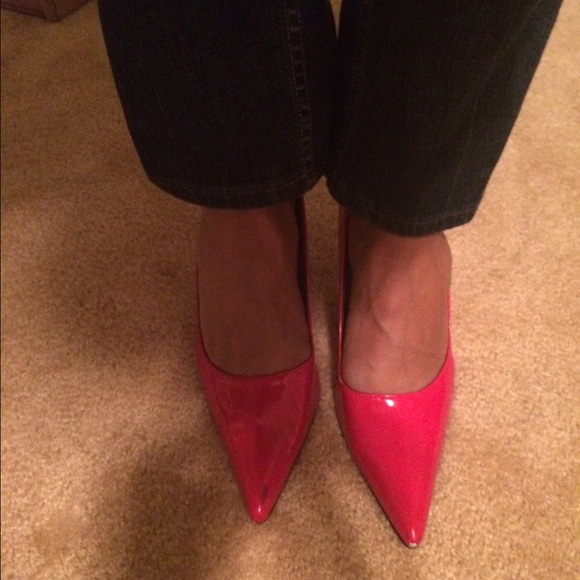 Pretty in red heels
