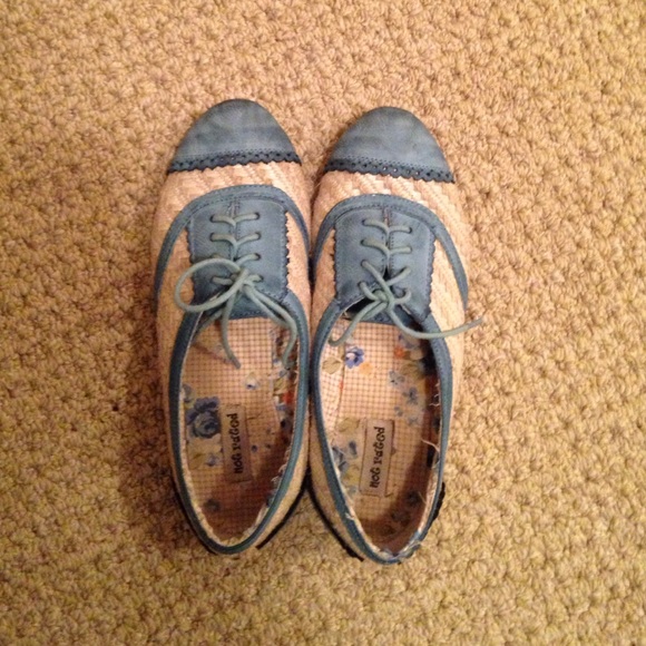 Blue and white Oxford flats
