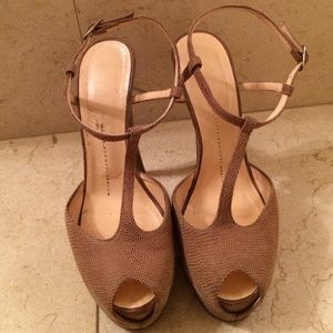 Giuseppe Zanotti peep toe heels Sz 7.5