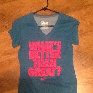 Nike dry fit t shirt never worn