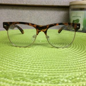 Cheetah Frame Glasses