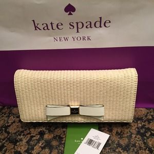 NWT- Super cute Kate Spade Clutch🎀