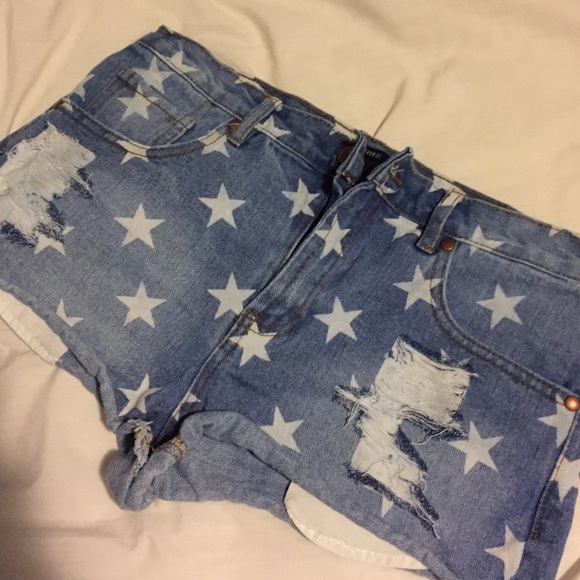 Star Shorts