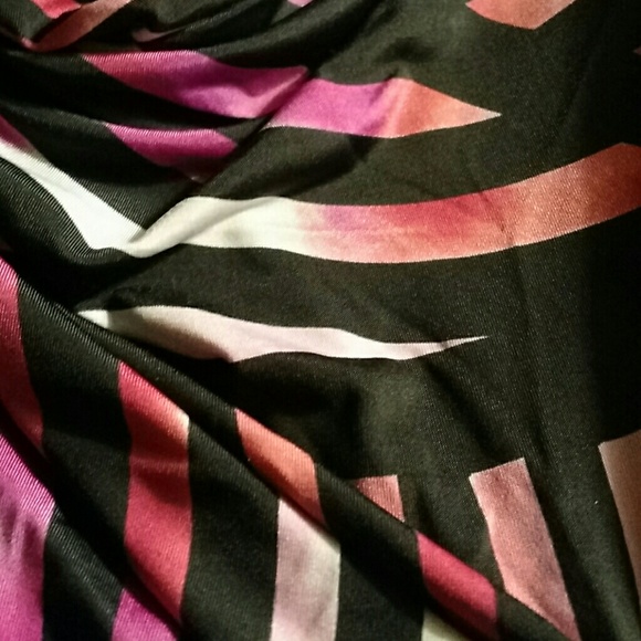 Top - Picture 2 of 3