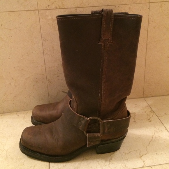 Beautiful Fry harness boots brown Sz 6.5