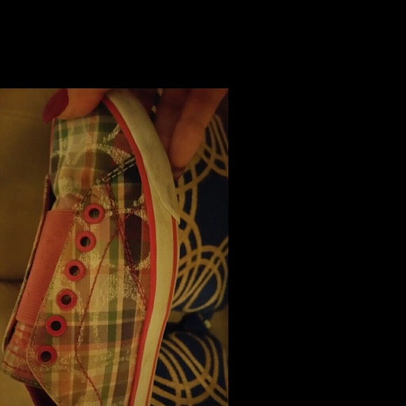 Authentic Signature Coach Shoes - Picture 3 of 4