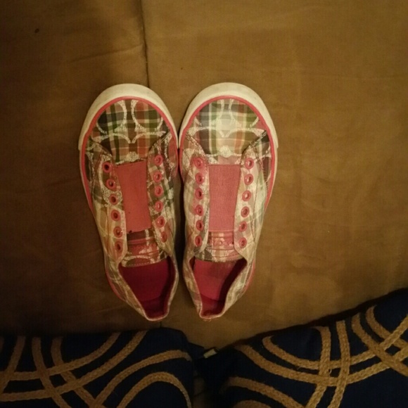 Authentic Signature Coach Shoes - Picture 4 of 4