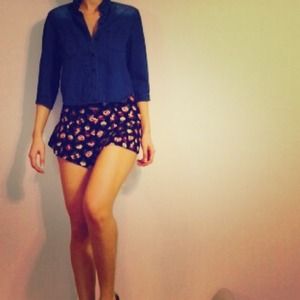 Urban Outfitters BDG crop button up chambray shirt