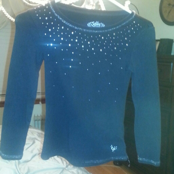 Bundle= 3 tops for girl age 8-10 - Picture 4 of 4