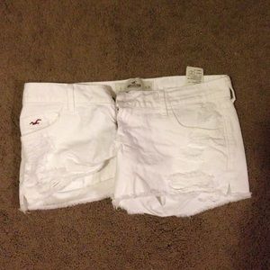 White Hollister shorts