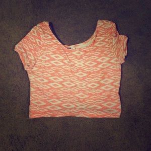 Short sleeve crop top