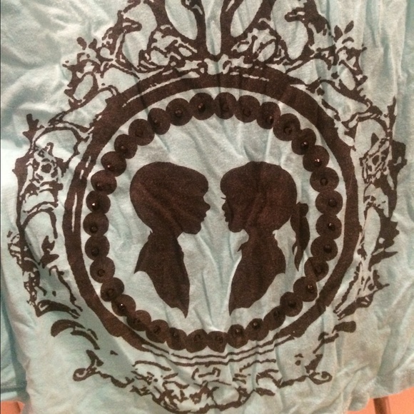 •••Crop Top - Picture 2 of 3