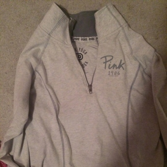 VS HOODIE