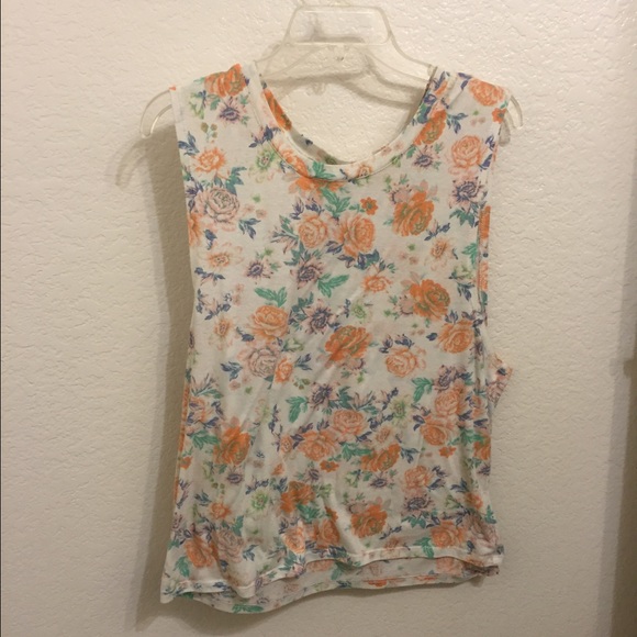 Muscle tee