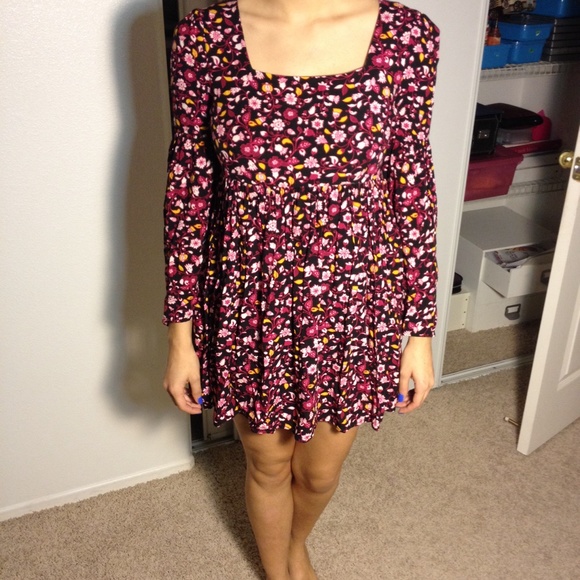 Bell sleeved babydoll dress