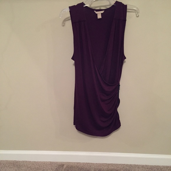 Banana Republic wine sleeveless shirt