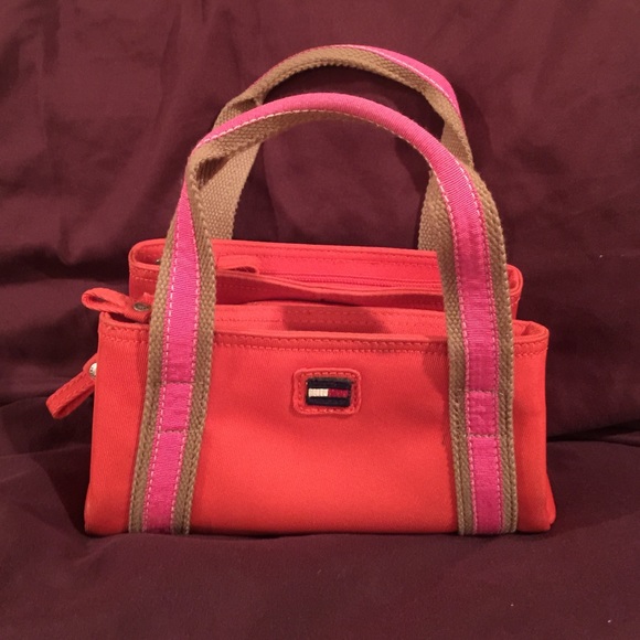 Tommy Hilfiger 3 pocket handbag
