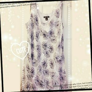 💟🌟😲NWOT DANA KAY FLOWER PATTERNED DRESS😲🌟💟