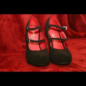 SOLD** Madeline Stuart high heel