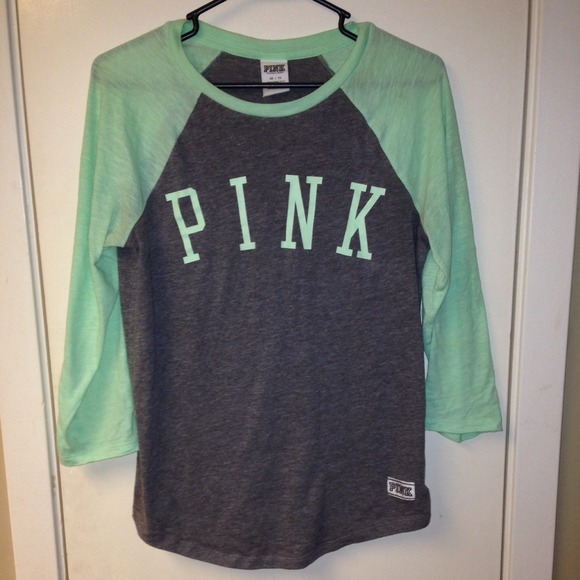 ♦️SOLD♦️🌴Victoria's Secret PINK Tee Top Mint ☀️