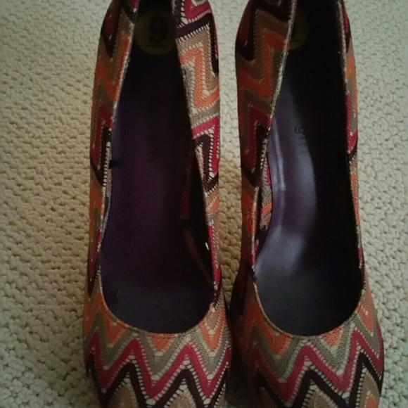 Madden Girl Wedges - Picture 2 of 4