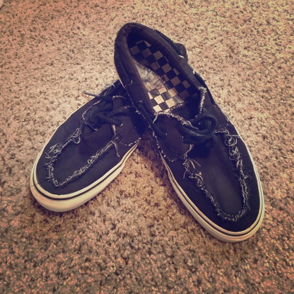 Men's 9.5 Black Vans!