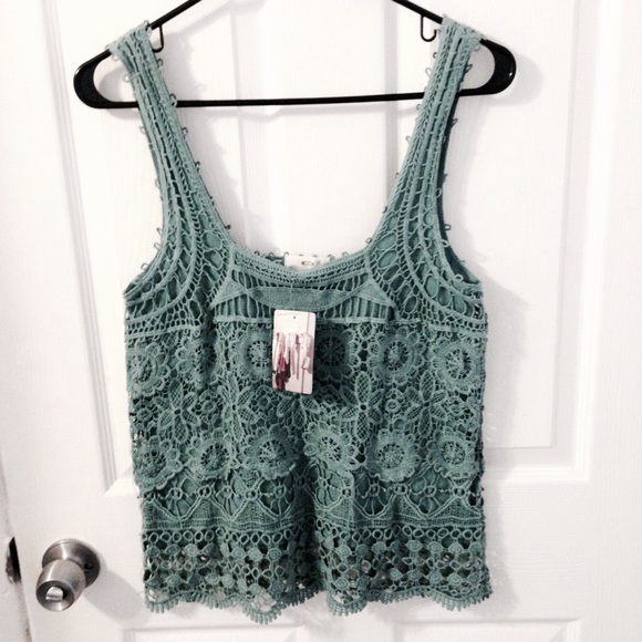 Urban Outfitters Tops - Urban Outfitters Knit Sleeveless Top
