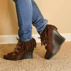 Fringe wedge