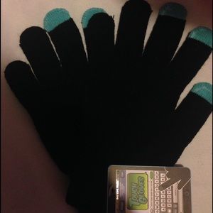Tech gloves