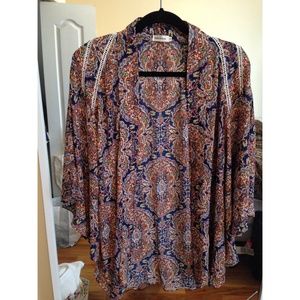 LF | Kimono w/ Lace Detail