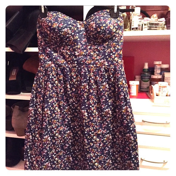 Strapless floral dress!