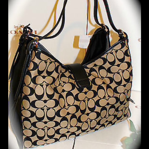 SOLD! ✋ SOLD! ✋NWT-COACH HOBO! - Picture 3 of 4