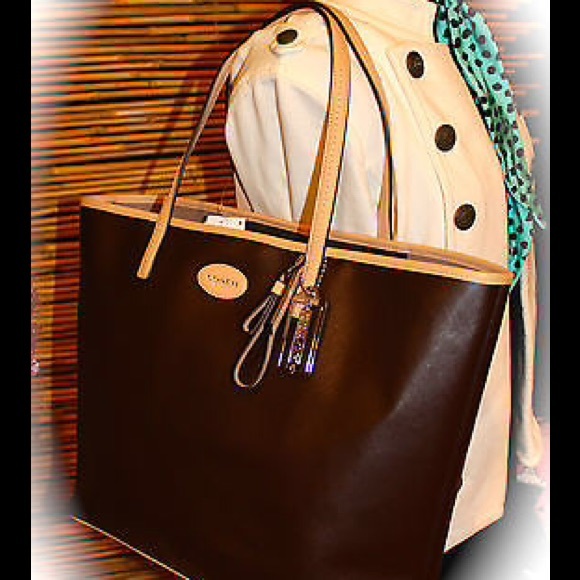 SOLD! SOLD! NWT-COACH HANDBAG! SOLD! - Picture 2 of 4