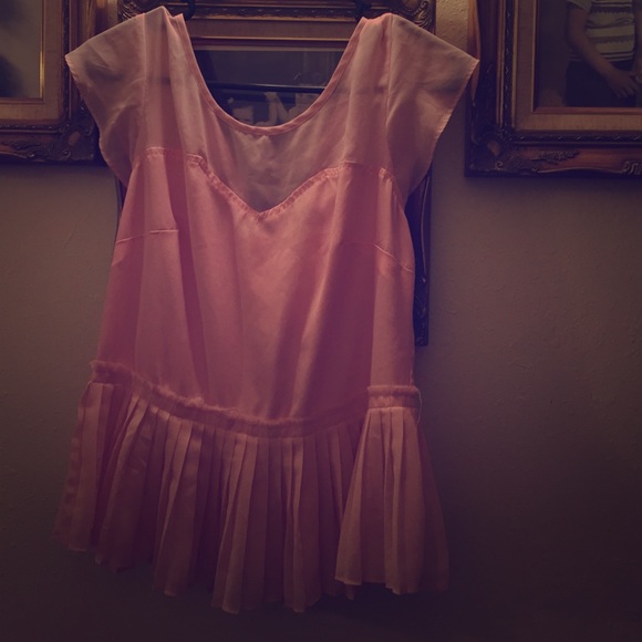 American eagle light pink top