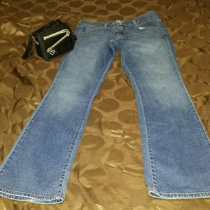 💖🔦💳FLASH SALE👈💖 levi Boot Cut 516  Jeans