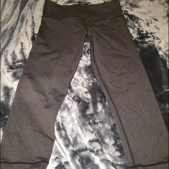 Lululemon wunder under