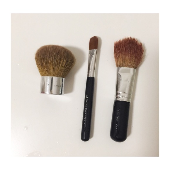 Bare minerals