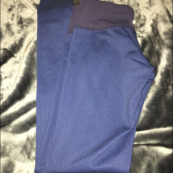 Lululemon chevron pattern full length wunder under