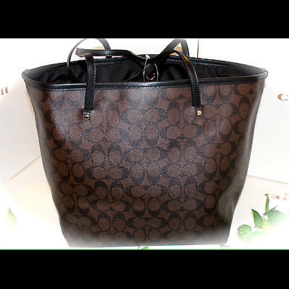 โ SOLD! โ SOLD! ๐๐ฏ% COACH LARGE HANDBAG! - Picture 3 of 4