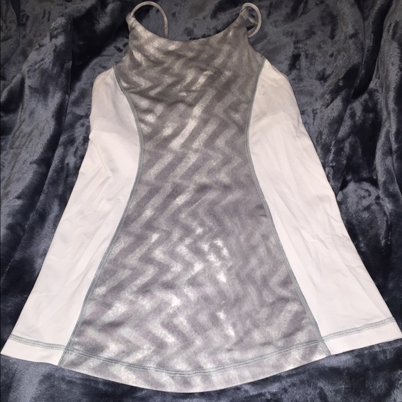 Size 6 lululemon tank
