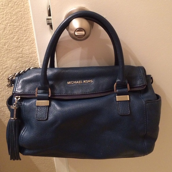 Authentic MK satchel/shoulder navy handbag