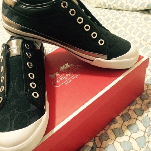 💕Flash sale!💕Coach NEW in box!