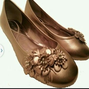 Ciao Bella Pewter Metallic Frankie Flats Sz 6