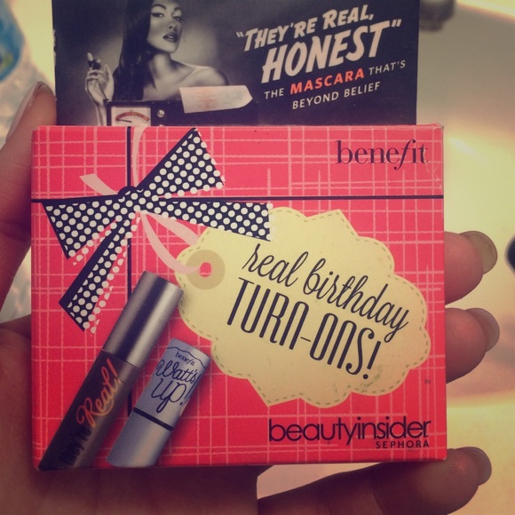 Benefit duo kit