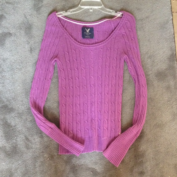 American Eagle Sweater