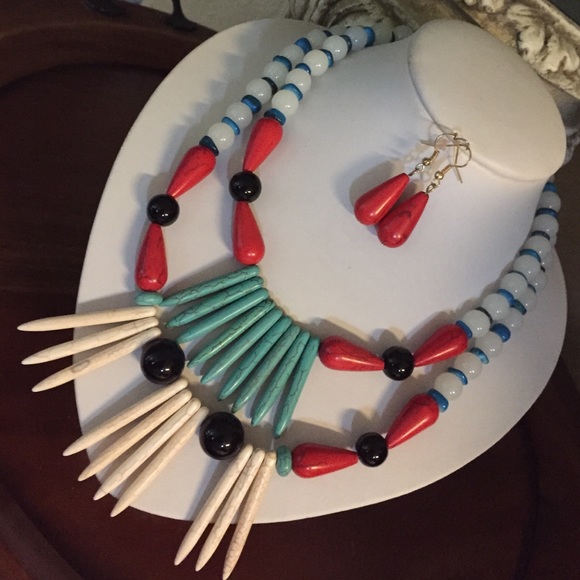 Necklace Set - Picture 4 of 4